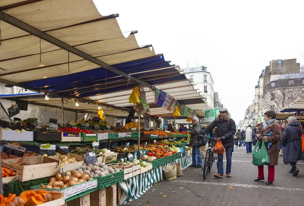 París Francia Enero 2017 Mercado Aire Libre Frutas Verduras Plaza — Foto de Stock