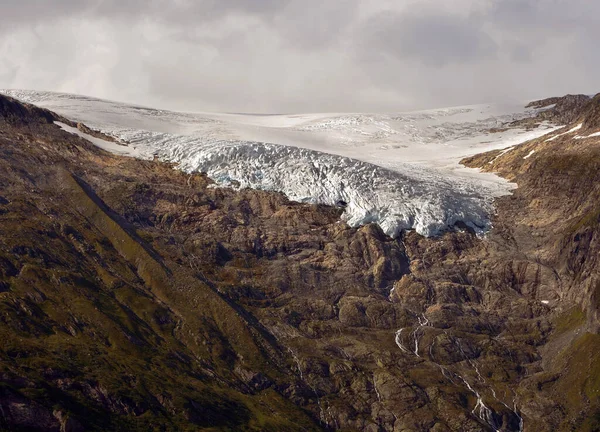 Glacier Dans Les Montagnes Près Fjaerland Norvège — Photo