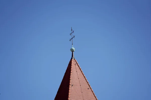 Closeup Shot Roof Building Orseg National Park Blue Sky Background — Stock Photo, Image