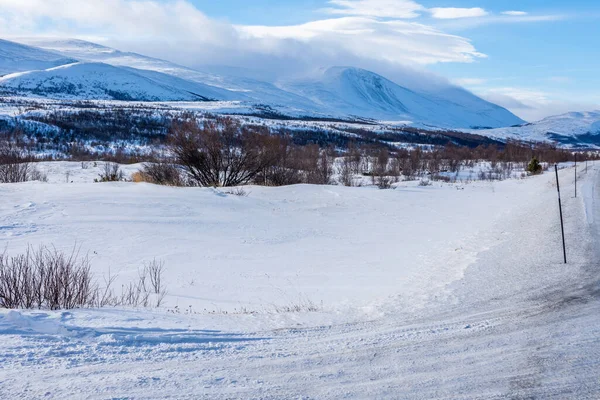 Красивый Вид Горы Покрытые Снегом Холодный Зимний День Норвегии — стоковое фото