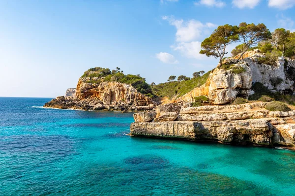 Gyönyörű Kilátás Nyílik Tengerpartra Mellett Calo Des Moro Strand Mallorca — Stock Fotó