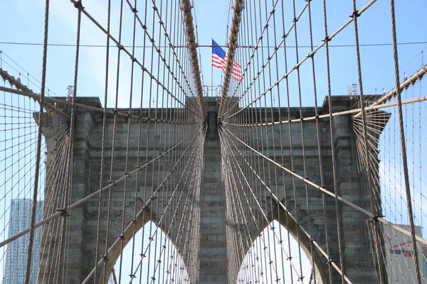 Brooklyn Bridge Sunlight Blue Sky New York City Usa — Fotografia de Stock