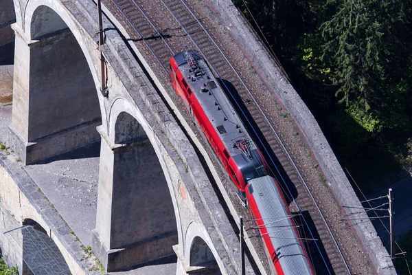 Vista Aérea Tren Sobre Puente Viaducto Austria — Foto de Stock