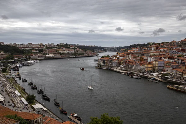 Porto Portugalsko Července 2021 Vzdušný Pohled Řeku Douro Protékající Městem — Stock fotografie