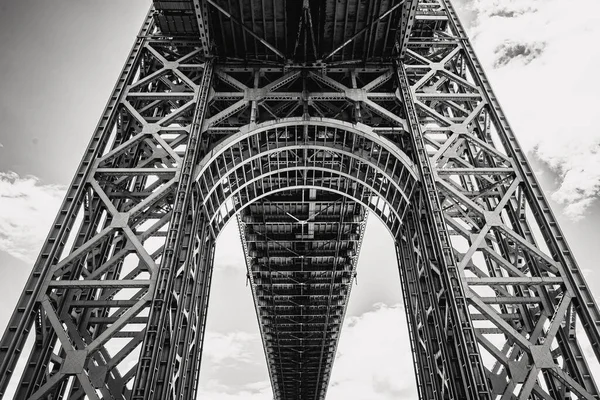 Greyscale Low Angle Closeup View Bridge Palisades Interstate Park Alpine — Stock Photo, Image