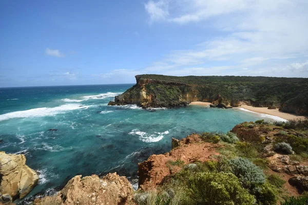 Uma Bela Vista Penhasco Colina Perto Oceano Dia Ensolarado Verão — Fotografia de Stock