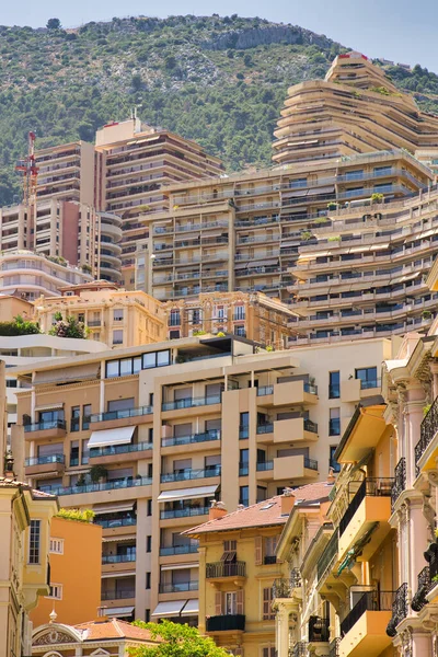 位于蒙特卡洛的摩纳哥多层建筑的美丽景观 — 图库照片