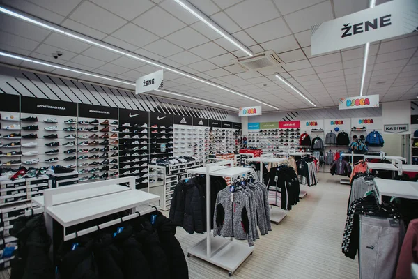 Sarajevo Bosnia Herzegovina Nov 2020 Sports Equipment Store Bosnia Herzegovina — 스톡 사진