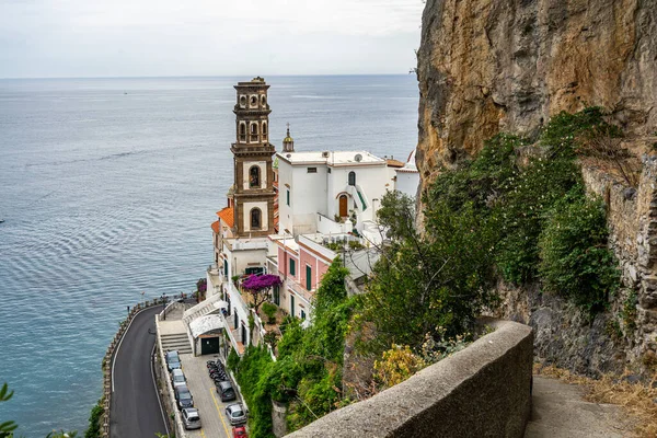 Escalera Panorámica Que Conduce Atrani Con Vistas Mar Mediterráneo Costa — Foto de Stock