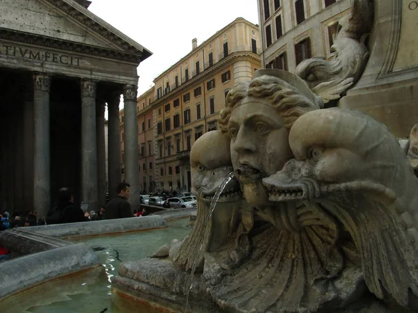 Rome Italy Mar 2014 Sculpture Water Spout Decorating Fountain Front — Stock Photo, Image