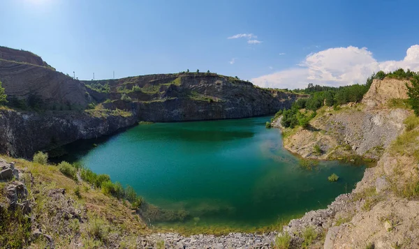 Uma Bela Vista Lago Esmeralda Racos Romênia — Fotografia de Stock