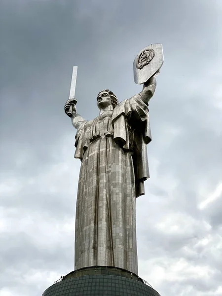 Ett Kusligt Landskap Motherland Monument Kiev Ukraina — Stockfoto