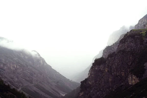 Naturaleza Alrededor Del Paso Stelvio Stilfser Joch Italia Bajo Niebla — Foto de Stock