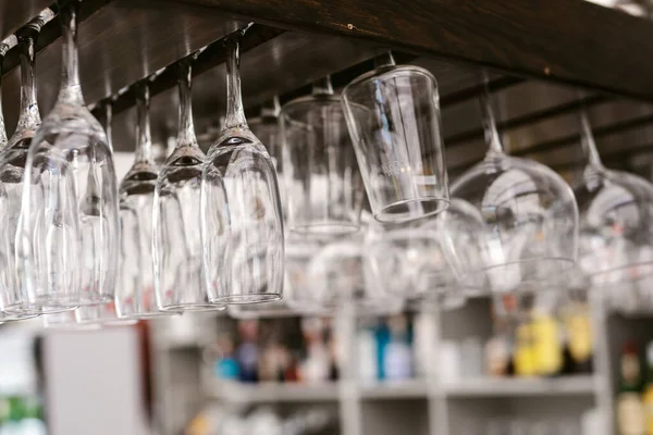Many Glass Cups Hanging Shelf Dry — Φωτογραφία Αρχείου