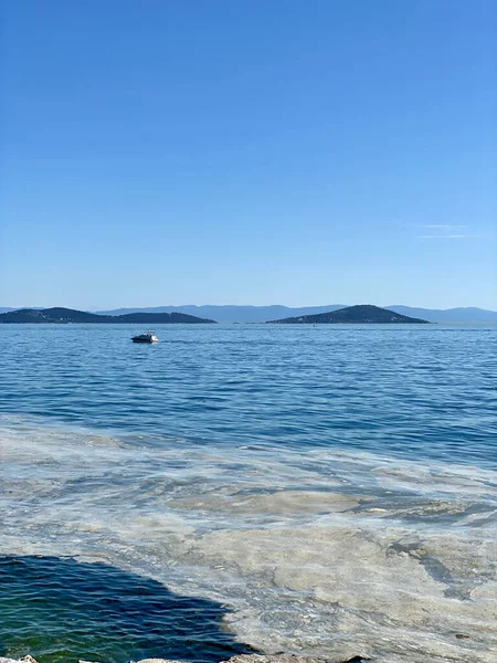 Sebuah Pemandangan Laut Mucilage Laut Marmara Kepulauan Pangeran Istanbul Turki — Stok Foto