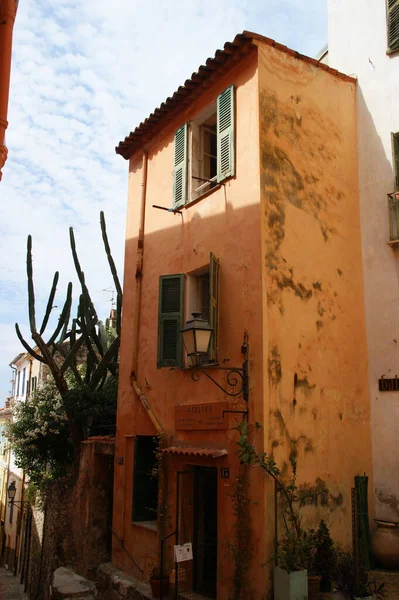 Menton Francia Agosto 2011 Plano Vertical Los Edificios Residenciales Menton —  Fotos de Stock