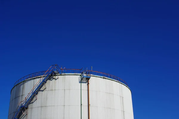 Blue Sky Facility Used Storage Chemicals — Stock Photo, Image