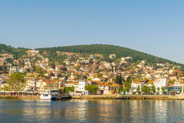 Ostrov Heybeliada Letními Domy Moře Marmara Poblíž Istanbulu Turecko — Stock fotografie
