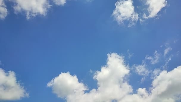 Blauer Himmel Mit Wolken — Stockvideo