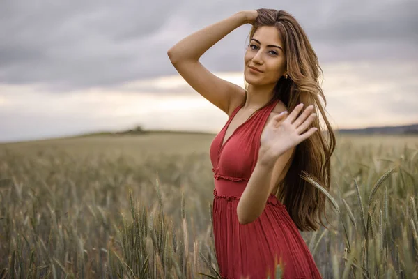 Portrait Adult Beautiful Woman Wearing Red Dress Wheat Field — Zdjęcie stockowe