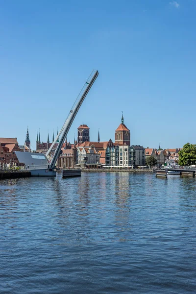 Gdansk Polen Juni 2021 Eine Vertikale Aufnahme Eines Sees Auf — Stockfoto