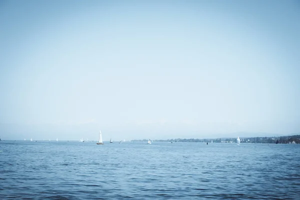 Uma Vista Panorâmica Dos Barcos Vela Lago Constança Konstanz Alemanha — Fotografia de Stock