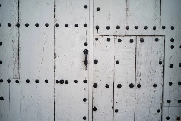 Velho Texto Porta Madeira Cinza — Fotografia de Stock