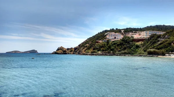 Hermosa Vista Del Mar Los Edificios Montaña Ibiza —  Fotos de Stock