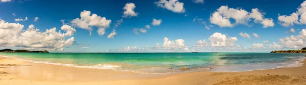 Una Hermosa Toma Arena Agua Turquesa Clara Playa Antigua Barbuda — Foto de Stock