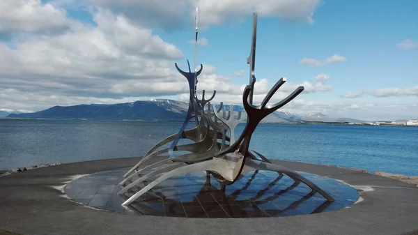 Skulptur Reykjaviks Sandkust Island — Stockfoto