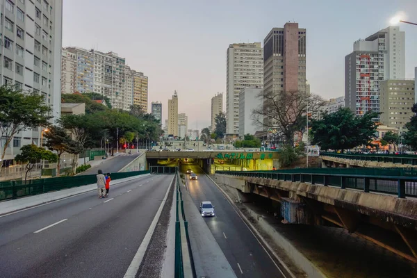 Primer Plano Una Calle Edificios Altos Centro San Paulo Brasil — Foto de Stock