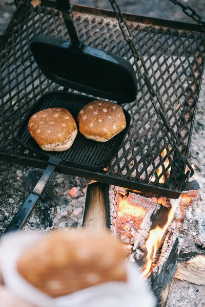 Selective Burgers Barbeque Pan Fire — Stock Photo, Image