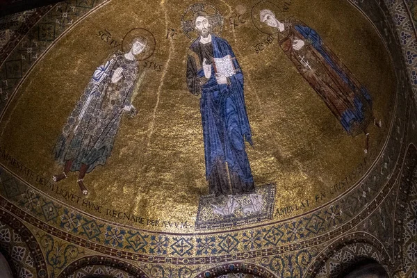 Închidere Picturi Sfinte Tavanul Catedralei — Fotografie, imagine de stoc