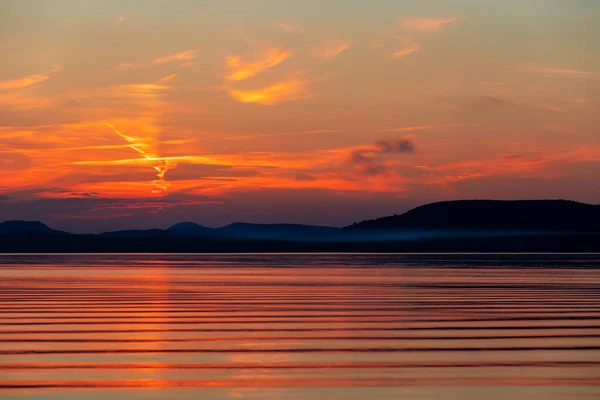 Gros Plan Paysage Coloré Après Coucher Soleil Sur Lac Balaton — Photo