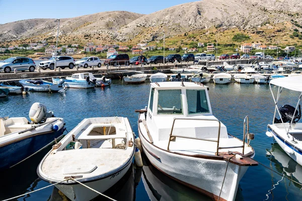 Pag Croacia Julio 2021 Las Filas Barcos Puerto Por Ciudad —  Fotos de Stock