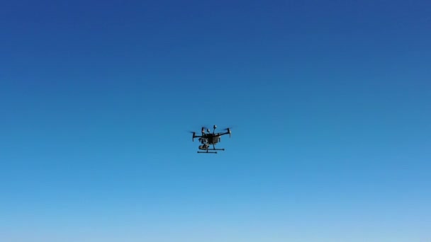 Drone Che Vola Nel Cielo — Video Stock