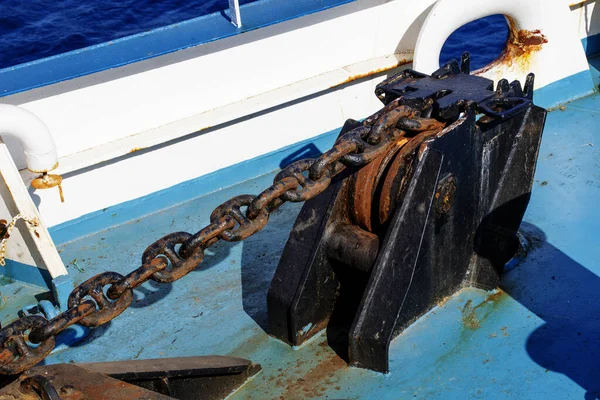 Primer Plano Una Cadena Anclaje Oxidada Barco — Foto de Stock