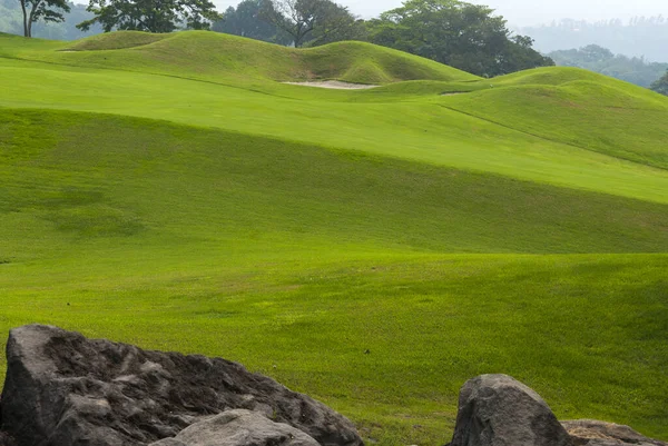 과테말라에서 전에는 잔디로 아름다운 골프장 발하고 있었다 — 스톡 사진