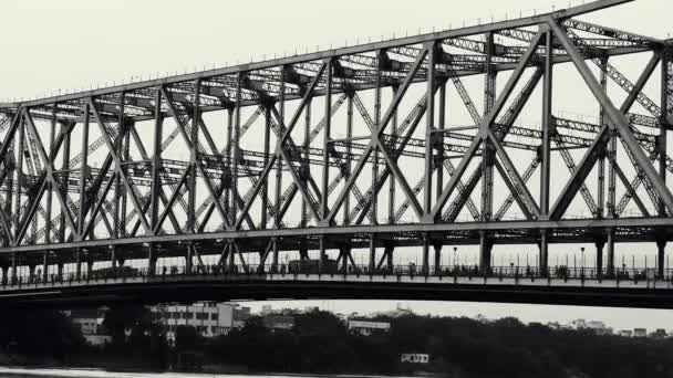 Puente Sobre Río Ciudad Barcelona — Vídeos de Stock