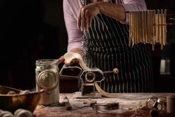 Processo Preparazione Della Pasta Fresca — Foto Stock