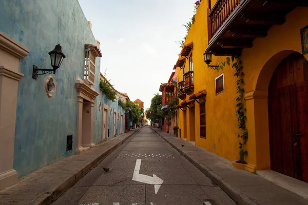 Rua Vazia Durante Horas Manhã Cartagena Colômbia Edifícios Históricos Estilo — Fotografia de Stock