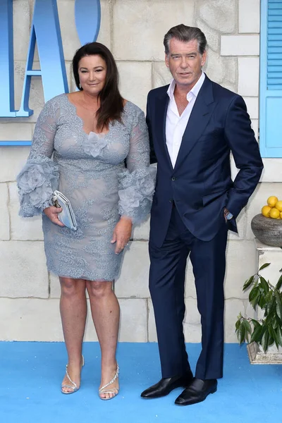 London United Kingdom Temmuz 2018 Keely Shaye Smith Pierce Brosnan — Stok fotoğraf