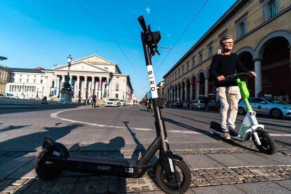 Munich Allemagne Juil 2021 Gros Plan Scooter Électrique Debout Dans — Photo