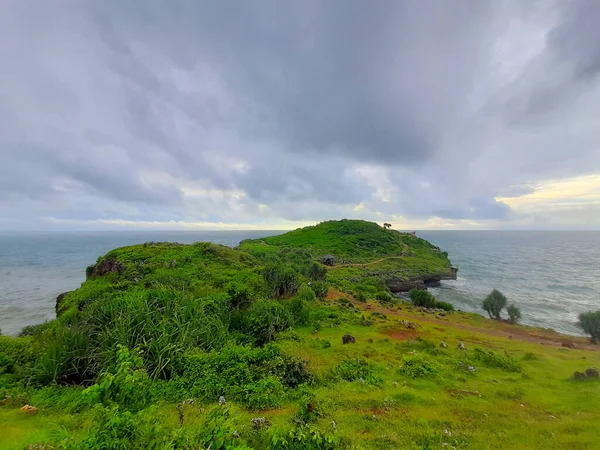 Vista Ángulo Alto Desde Una Playa Laguna Rocosa Con Acantilado — Foto de Stock