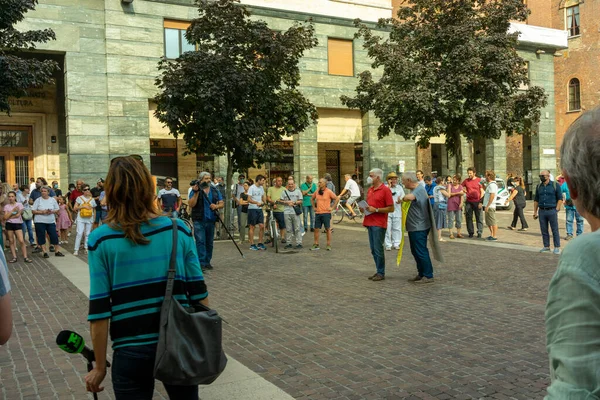 Cremona Itálie Července 2021 Dav Lidí Protestujících Proti Očkování Proti — Stock fotografie