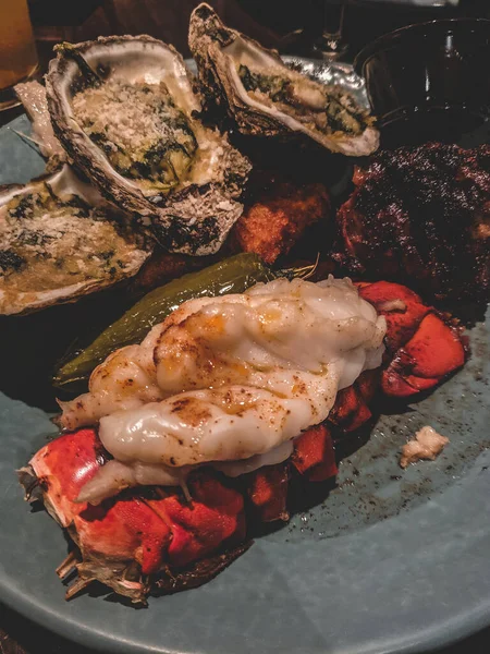 Vertical Shot Dinner Plate Seafood Including Oysters Crab — Stock Photo, Image