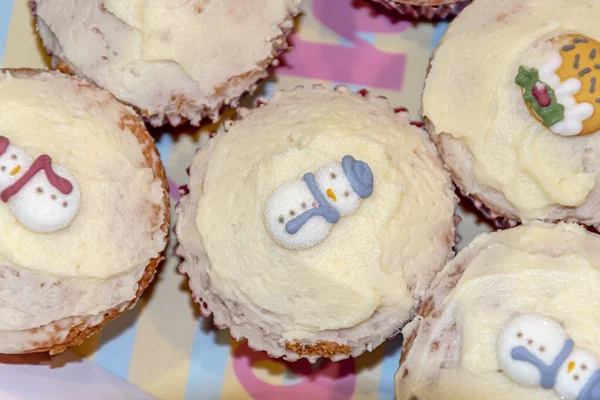 Una Vista Superior Cupcakes Navideños Bellamente Decorados — Foto de Stock