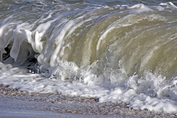 Detalhes Perto Uma Onda Oceânica Que Irrompe Costa — Fotografia de Stock