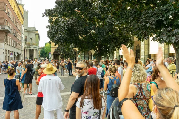 Cremona Itálie Července 2021 Dav Lidí Protestujících Proti Očkování Proti — Stock fotografie