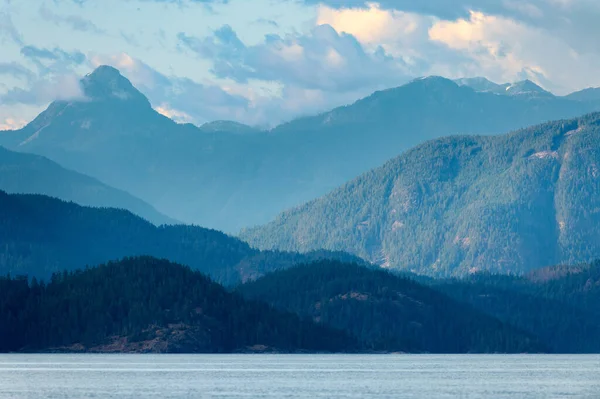 Pôr Sol Ilha Quadra Perto Ilha Vancouver Canadá — Fotografia de Stock